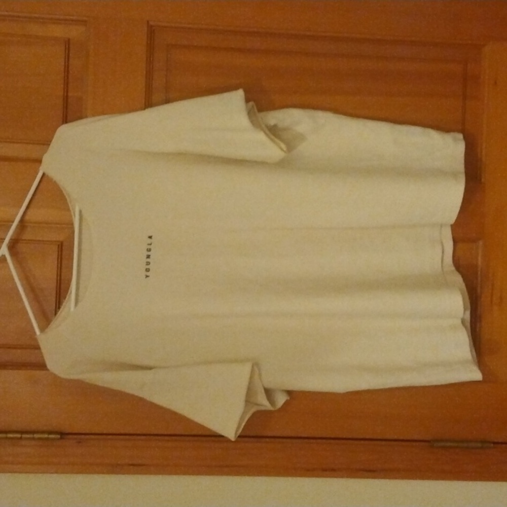 Men's size medium, cream colored, youngLA tee